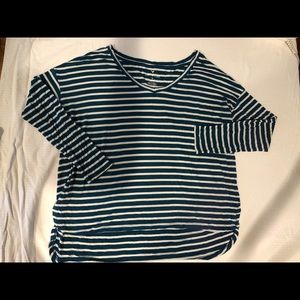 Stripped long sleeve v neck